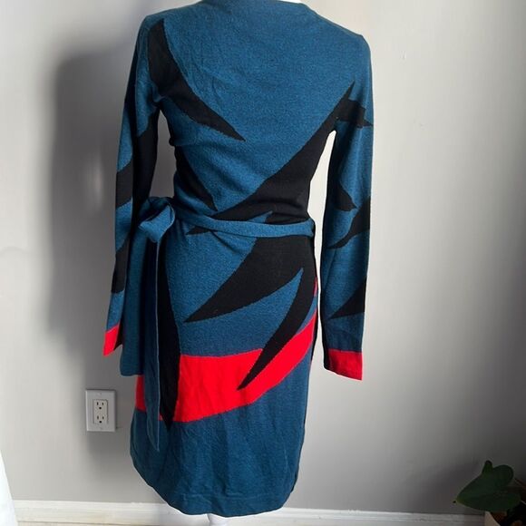 DVF ADSILA WOOL WRAP DRESS - Picture 4 of 11
